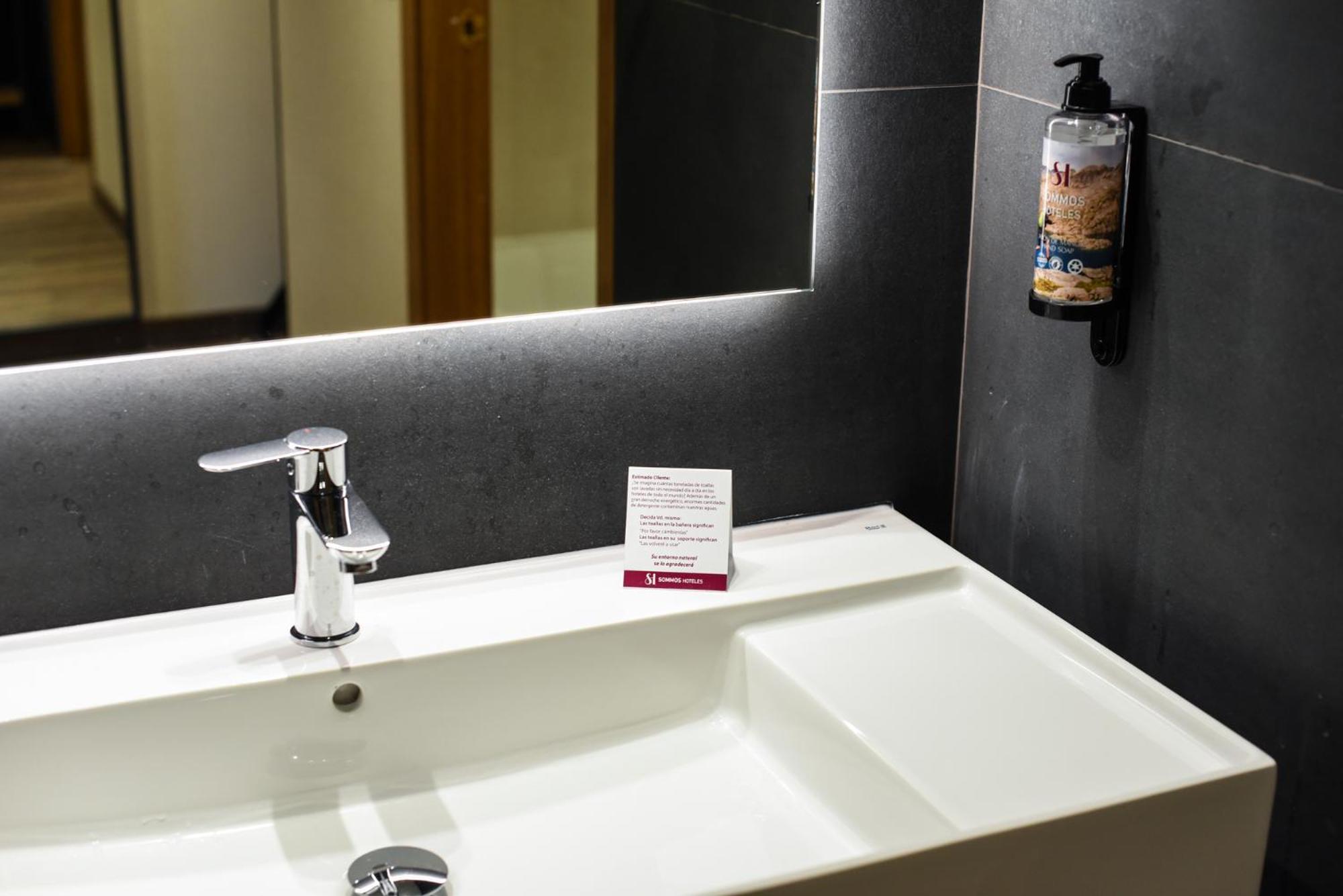 Sommos Hotel Benasque Spa מראה חיצוני תמונה